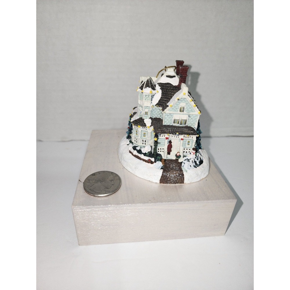 Thomas Kinkade‎ house Christmas Tree Ornament Victorian light green illuminated